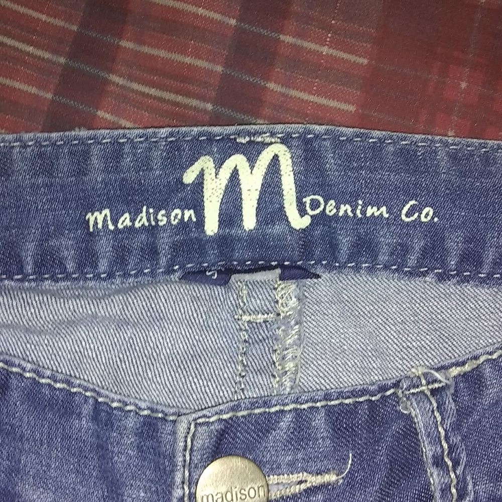 Madison denim capris size 5/6